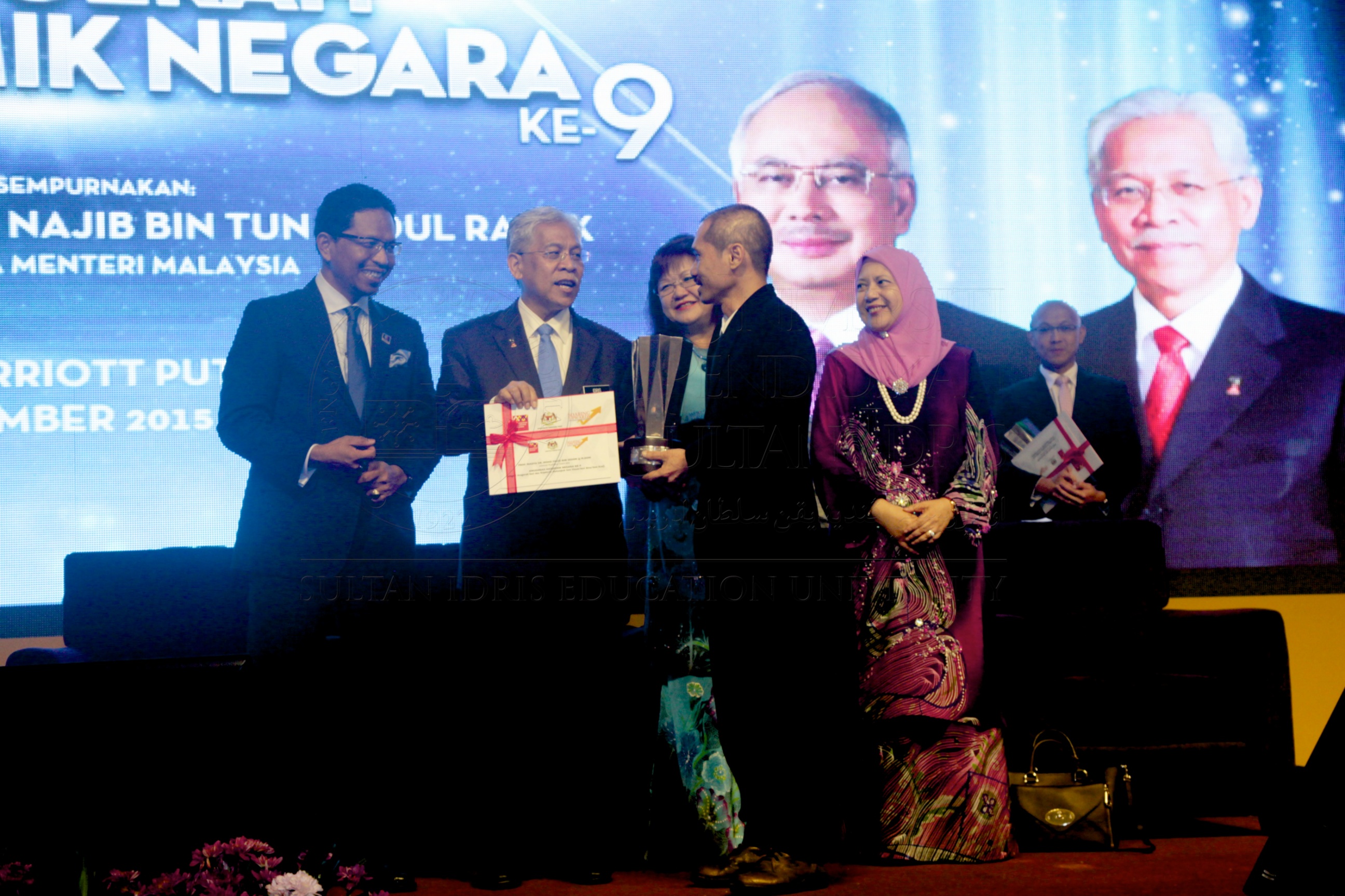 PRO15 147 AKN IMG 1272